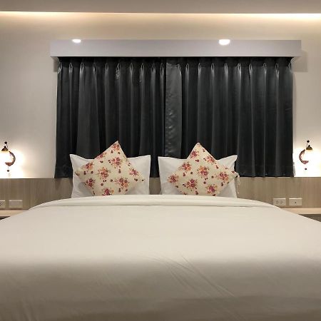 Vista Hotel Chiang Mai - Sha Extra Plus Esterno foto