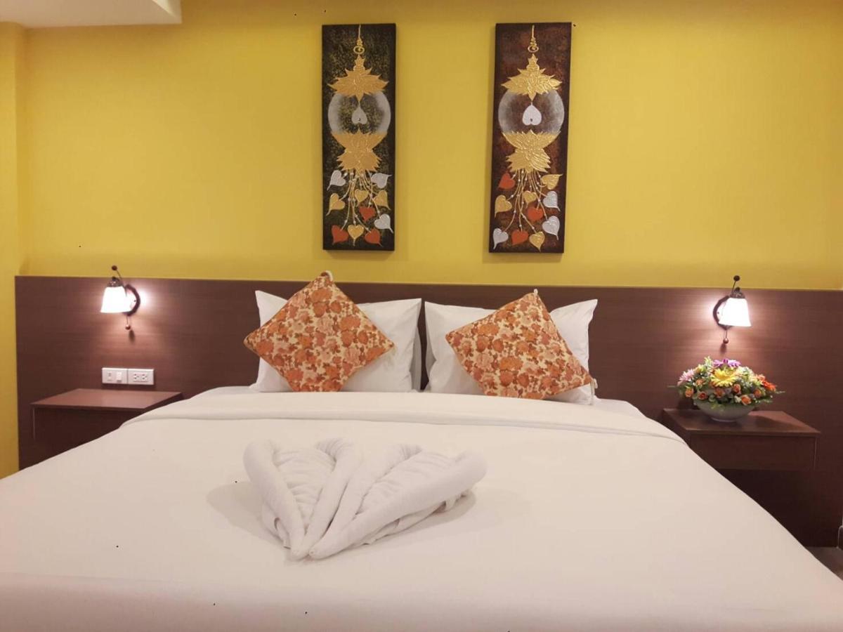 Vista Hotel Chiang Mai - Sha Extra Plus Esterno foto