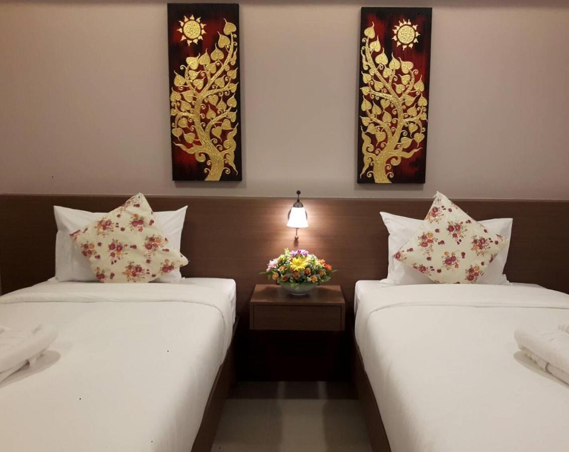 Vista Hotel Chiang Mai - Sha Extra Plus Esterno foto