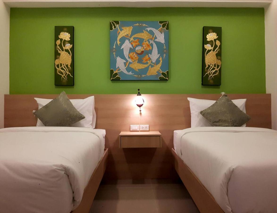 Vista Hotel Chiang Mai - Sha Extra Plus Esterno foto