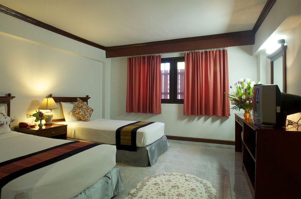 Vista Hotel Chiang Mai - Sha Extra Plus Esterno foto