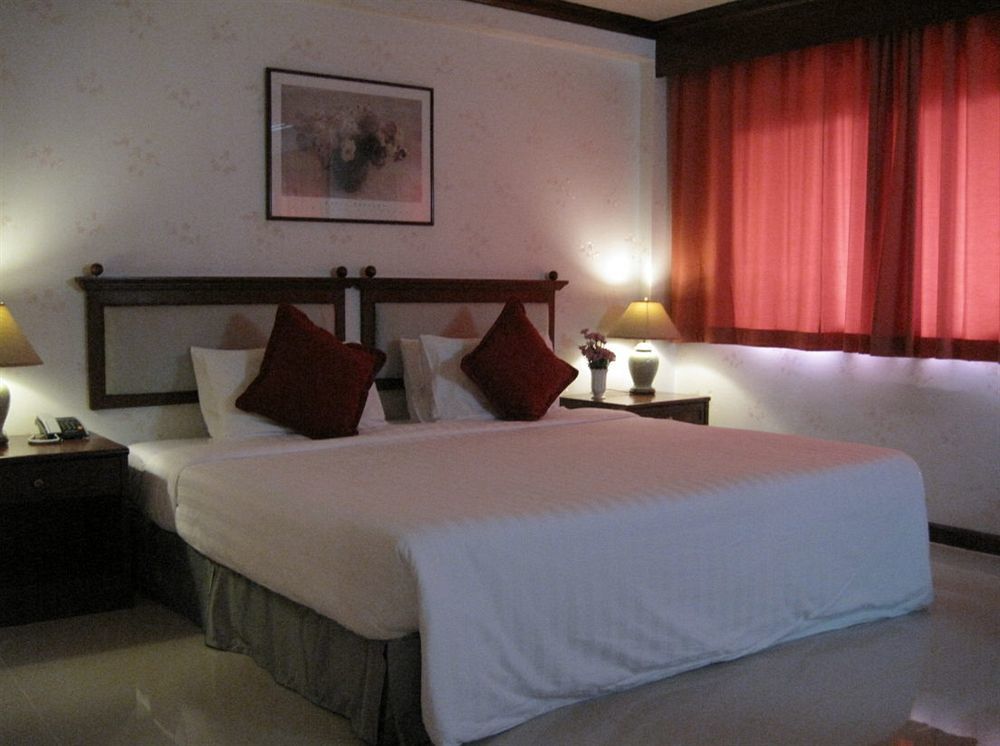 Vista Hotel Chiang Mai - Sha Extra Plus Esterno foto