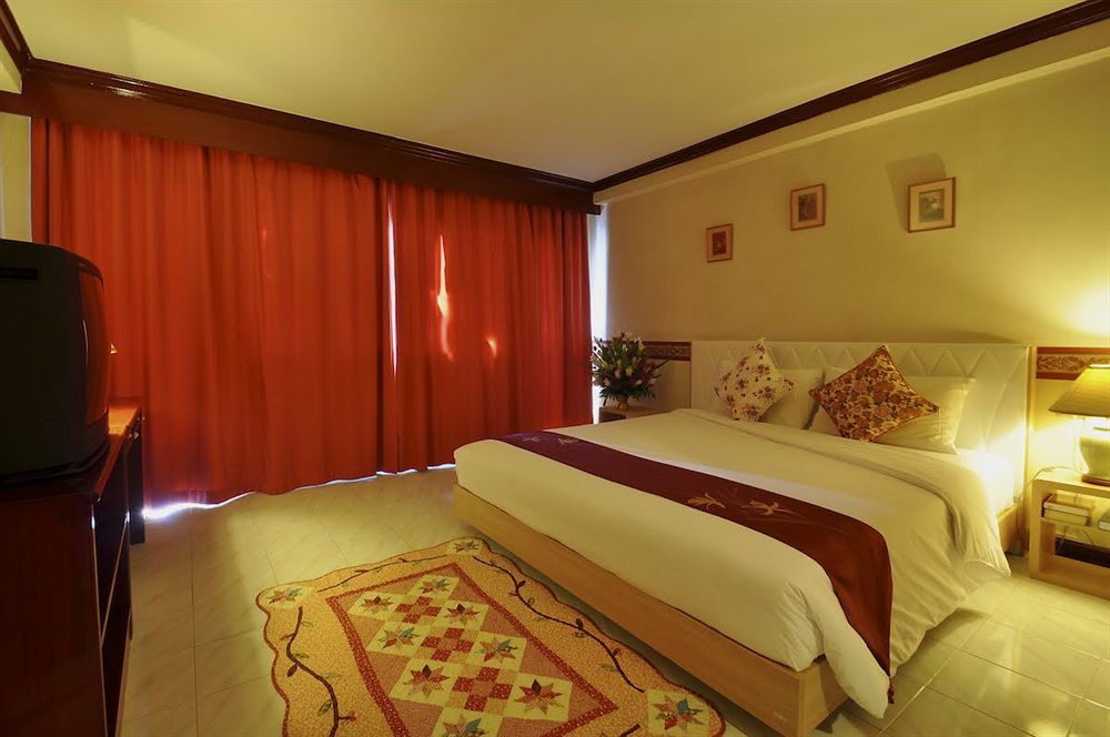 Vista Hotel Chiang Mai - Sha Extra Plus Esterno foto